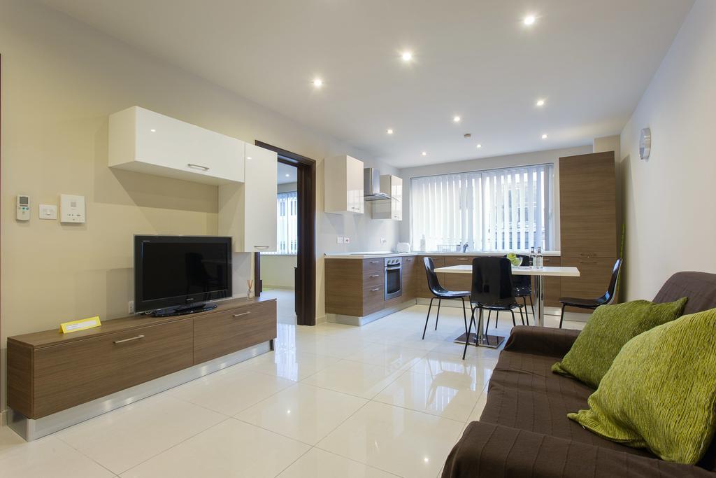 Instyle Aparthotel San Ġiljan Exterior foto